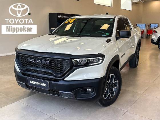 RAM RAMPAGE 2.0 HURRICANE 4 TURBO GASOLINA REBEL 4X4 AUTOMÁTICO